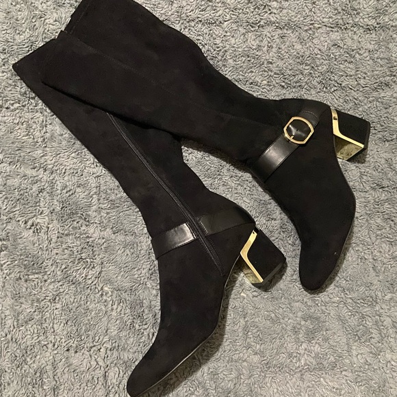 DKNY: Caira Heeled Boots - Picture 4 of 5